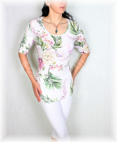 Triko vz. 617 SLEVA ze 799 kč pestrobarevné zelená fialová jarní letní květy bílá triko žlutá úpletová léto vzor celoroční 