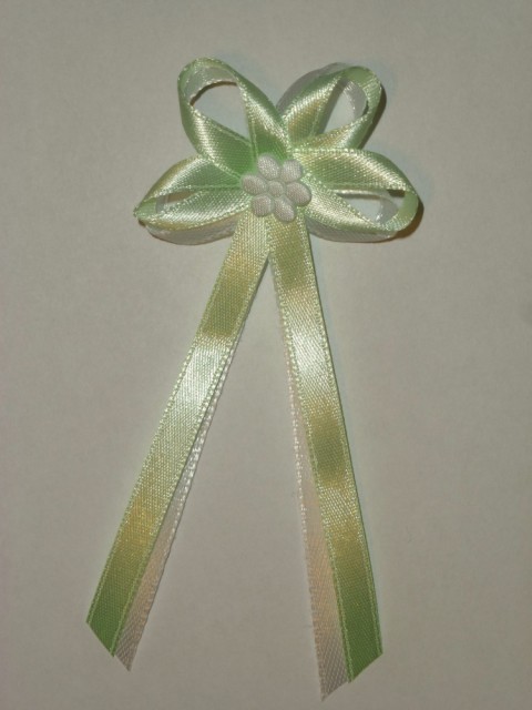 Jablíčkově zelený vývazek velký mašle svatba kytička kytka mašlička svatební mašličky vonička vývazky vývazek voničky 