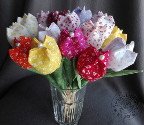 Šité tulipány - KYTIČKOVANÉ - různé dekorace tulipán šitá dekorace šitý tulipán 