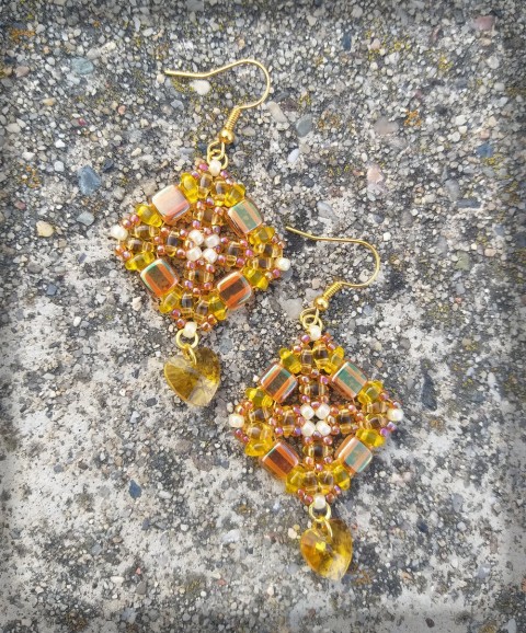 Irísia - medové šperk srdce doplněk náušnice srdíčko květ romantické toho rokajl geometrie superduo matubo 