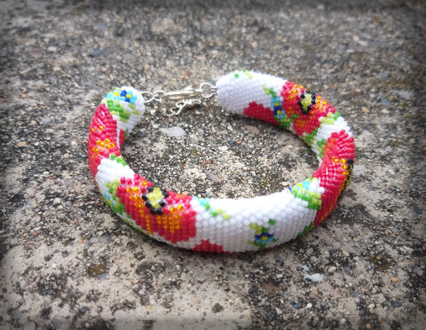 Když kvetou vlčí máky - náramek šperk náramek doplněk květiny háčkovaný louka květ mák kvítek pomněnka vlčí mák leto háčkování s korálky 