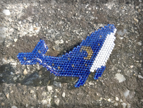 Velryba z hvězné oblohy - brož brož šperk korálky moře doplněk hvězdy pryskyřice noc obloha velryba sen kytovec 