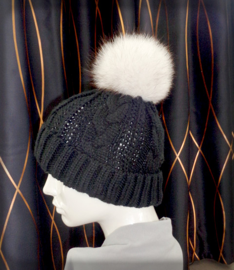 Kulich s kožešinovou bambulí no.1 kulich zima čepice pletení akryl univerzální bambule liška pokrývka hlavy módní doplněk kožešina hřeje 