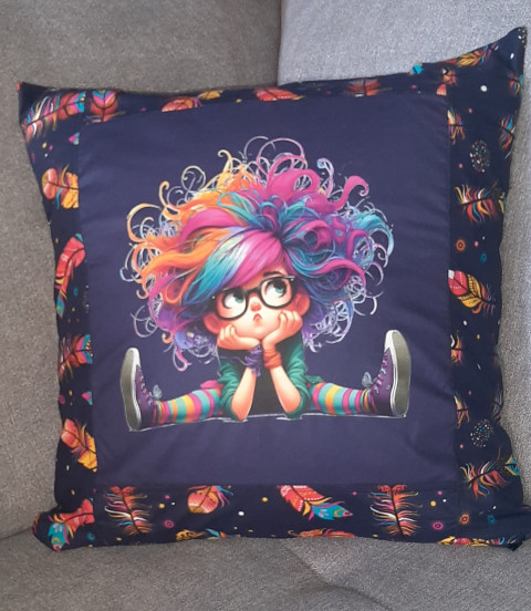 Povlak na polštářek - holčička dekorace holčička pokojíček polštář polštářek barvy dítě povlak duha roztomilé duhová dětský pokoj nažehlovačka holčíčka kudrnatá kudrna 
