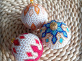 Baňka háčkovaná z korálků no.21