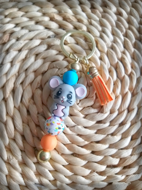 Myška - oranžová šperk přívěsek doplněk veselé myš myška zvířátko myšička na tašku silikon na klíče srandovní zíábava 