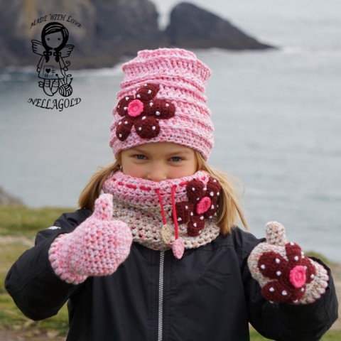 Háčkovaný set RŮŽOVÝ šála kytka rukavice nákrčník palčáky homeless háčkovaná čepička homeleska nellagold háčkovaná čepka palcové rukavice 