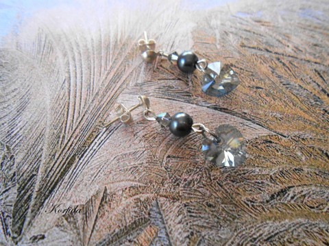 Náušnice Swarovski srdíčka korálky náušnice modrá srdíčko šedá swarovski bižuterie pár swarovski sluníčka moonlight blue shade 