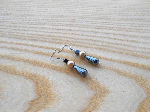 Náušnice hnědé s hematitem korálky náušnice dívčí elegantní hnědá bižuterie hematit taneční městský na uši proženy bižuterníkomponenty nerez háčky 