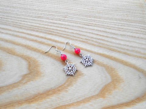 Náušnice vločky s růžovou korálky náušnice zima vánoce růžová dívčí vánoční zimní bižuterie korálek taneční vločka vločky pro dívky pro ženy disk 