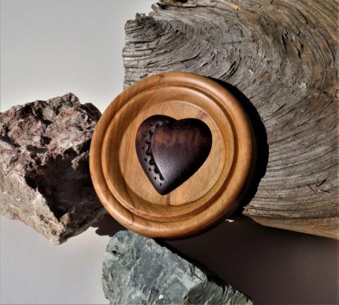 Srdce na památku 2 dřevo řezba dekorace vánoce narozeniny svátek ornament valentýn dárek z lásky dárek pro ženu dřevěné srdce 